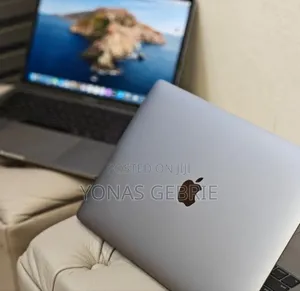 New Laptop Apple MacBook Pro 2019 16GB Intel Core i7 SSD 256GB