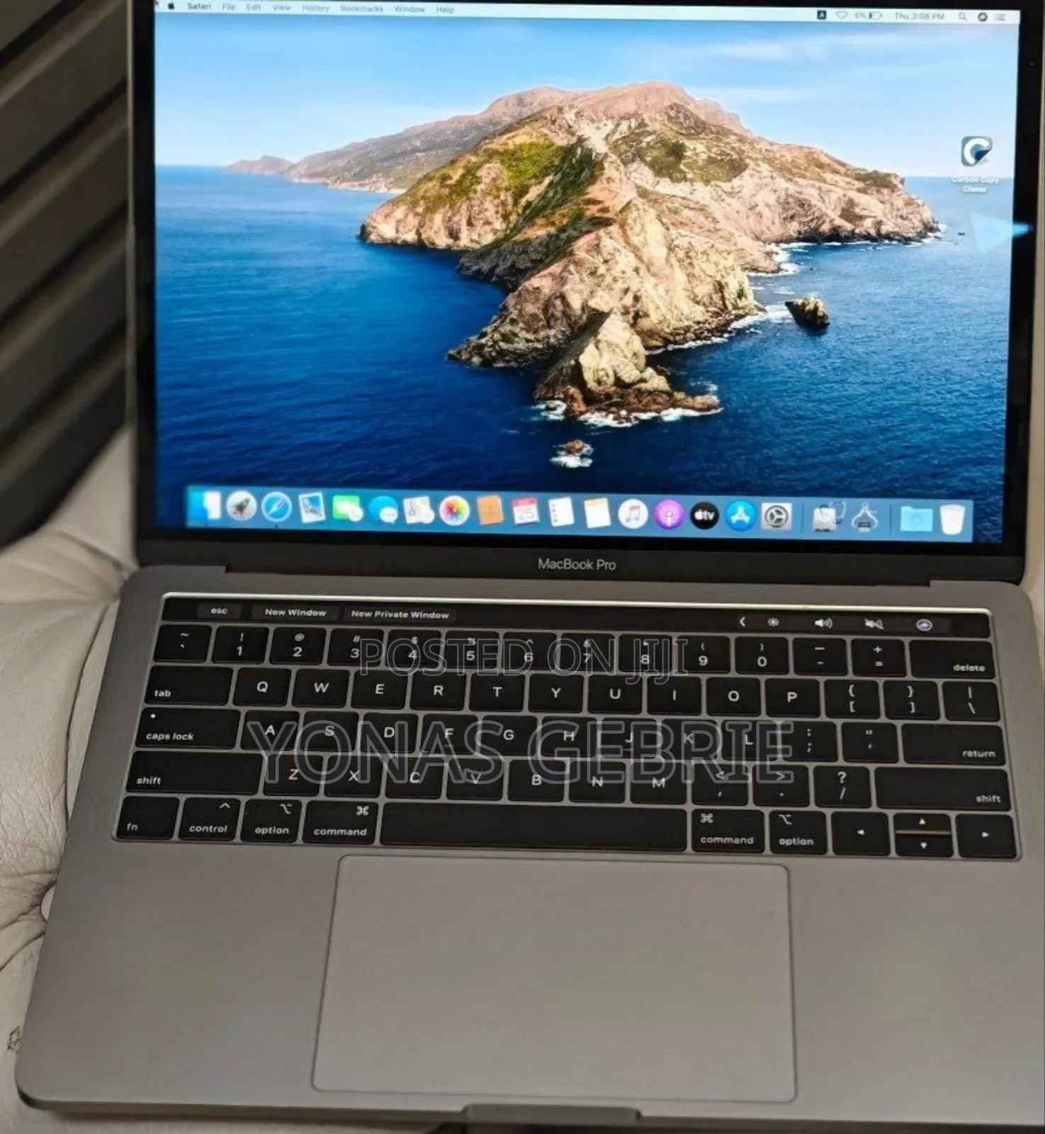 New Laptop Apple MacBook Pro 2019 16GB Intel Core i7 SSD 256GB