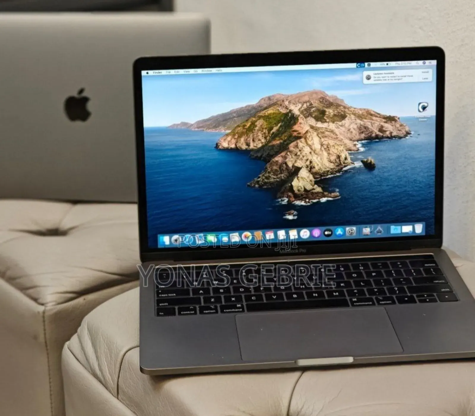 New Laptop Apple MacBook Pro 2019 16GB Intel Core i7 SSD 256GB