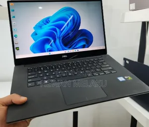 New Laptop Dell XPS 15 16GB Intel Core i7 SSD 512GB