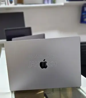 New Laptop Apple MacBook Pro M1 32GB Apple M1 Pro SSD 1T