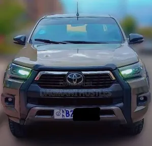 Toyota Hilux 2021 Gold