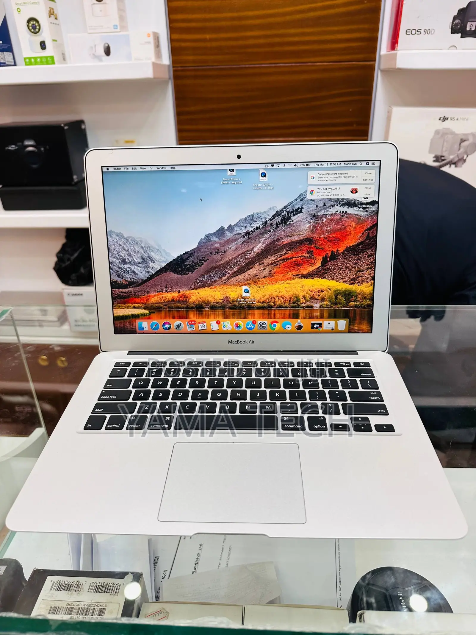 New Laptop Apple MacBook Air 2015 4GB Intel Core i5 SSD 128GB