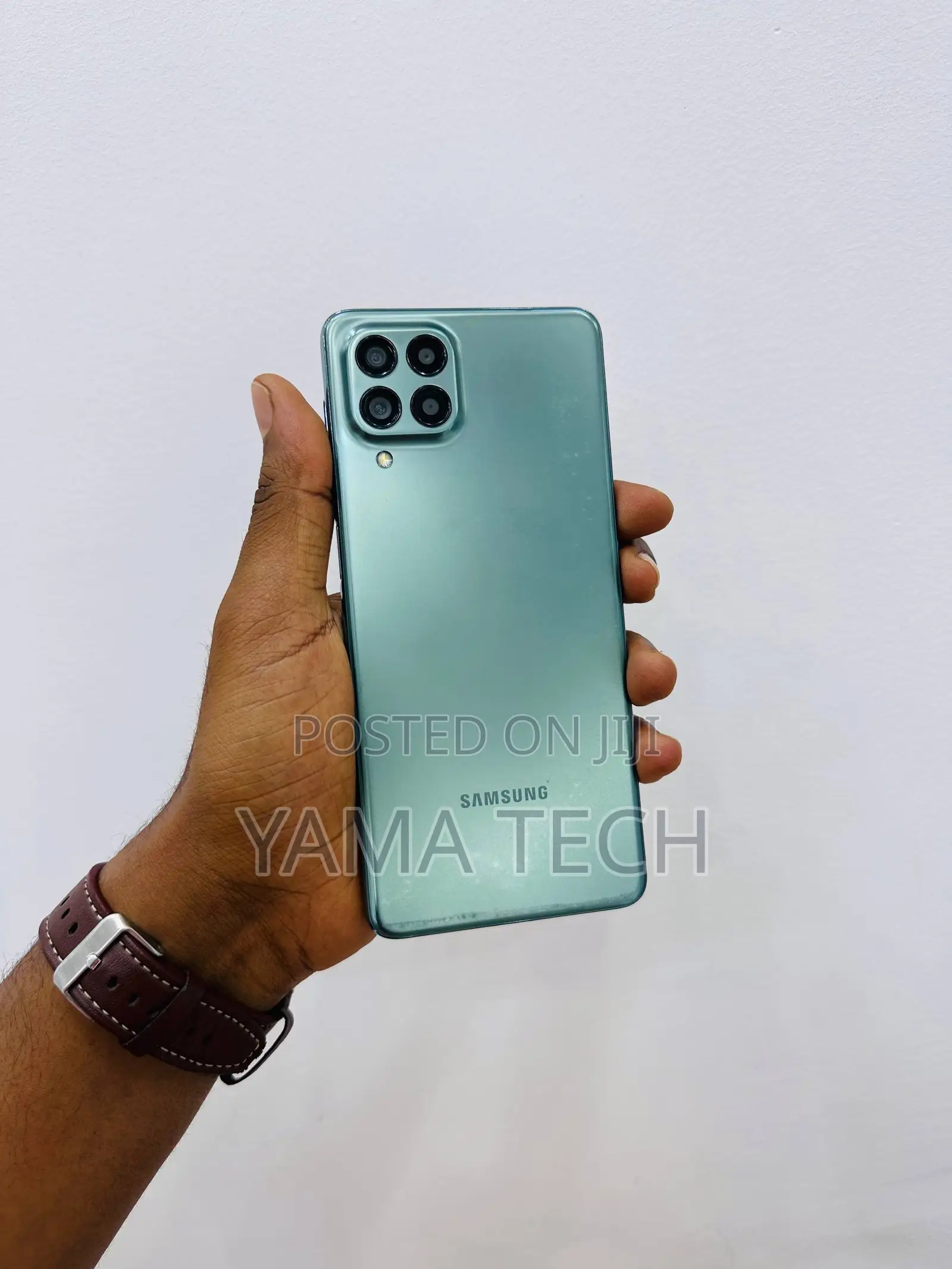 New Samsung Galaxy M33 5G 128 GB Green