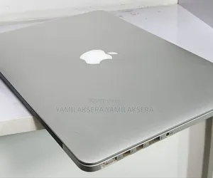 New Laptop Apple MacBook Pro 2015 8GB Intel Core i5 SSD 128GB