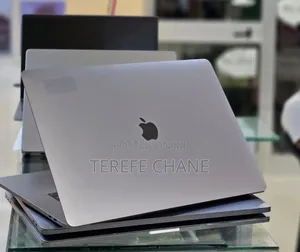 New Laptop Apple MacBook Pro 2017 16GB Intel Core i7 SSD 512GB
