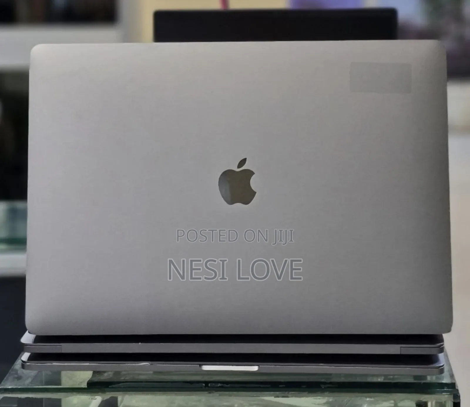 New Laptop Apple MacBook Pro 2017 16GB Intel Core i7 SSD 512GB
