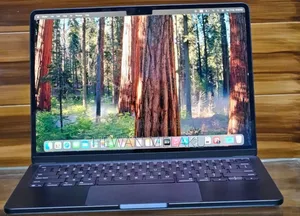 New Laptop Apple MacBook Air 2025 M4 13-inch 16GB Apple M4 SSD 256GB