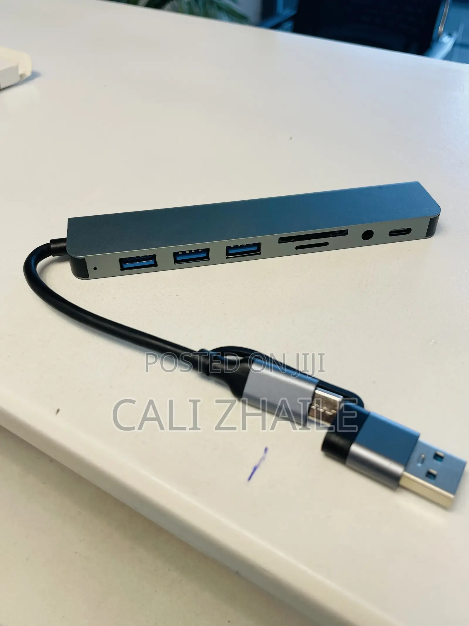 8 in 1 Adaptor