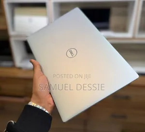 New Laptop Dell XPS 13 8GB Intel Core i5 SSD 256GB