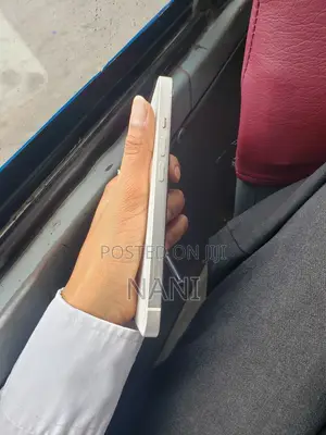 Apple iPhone 13 128 GB White