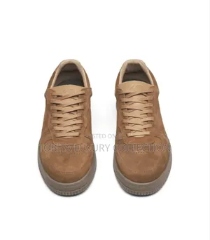 Les Deux Wynn Sneaker Unisex 28. Order Yours Now