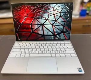 New Laptop Dell XPS 15 8GB Intel Core i5 SSD 256GB