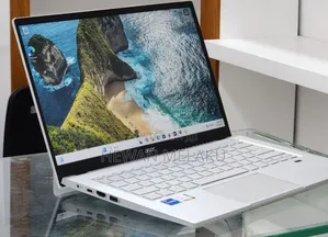 New Laptop Acer 8GB Intel Core i5 SSD 512GB