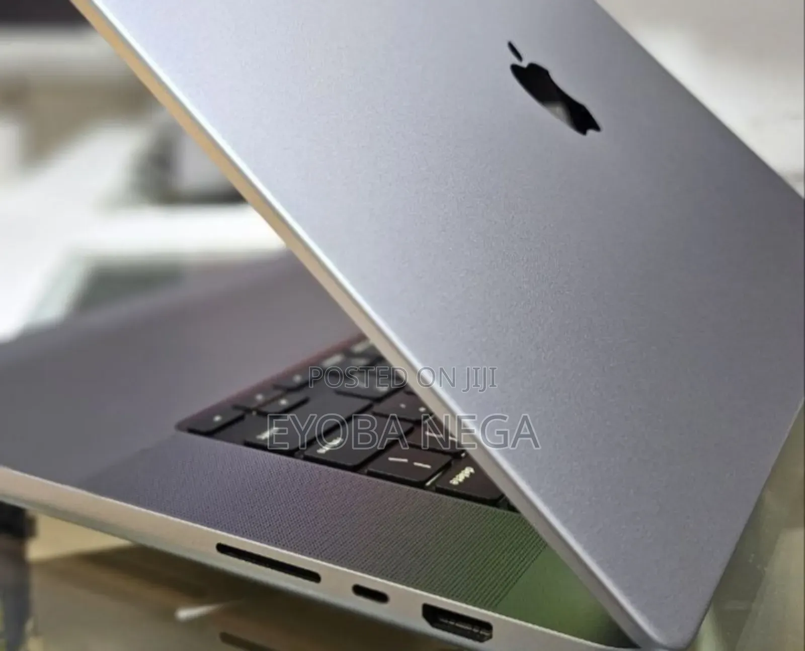 New Laptop Apple MacBook Pro M1 32GB Apple M1 SSD 1T