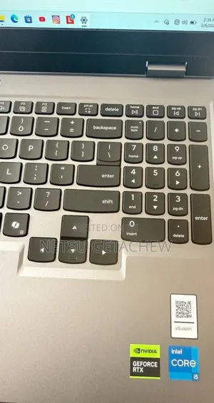 New Laptop Lenovo LOQ 15IRH8 16GB Intel Core i7 SSD 1T