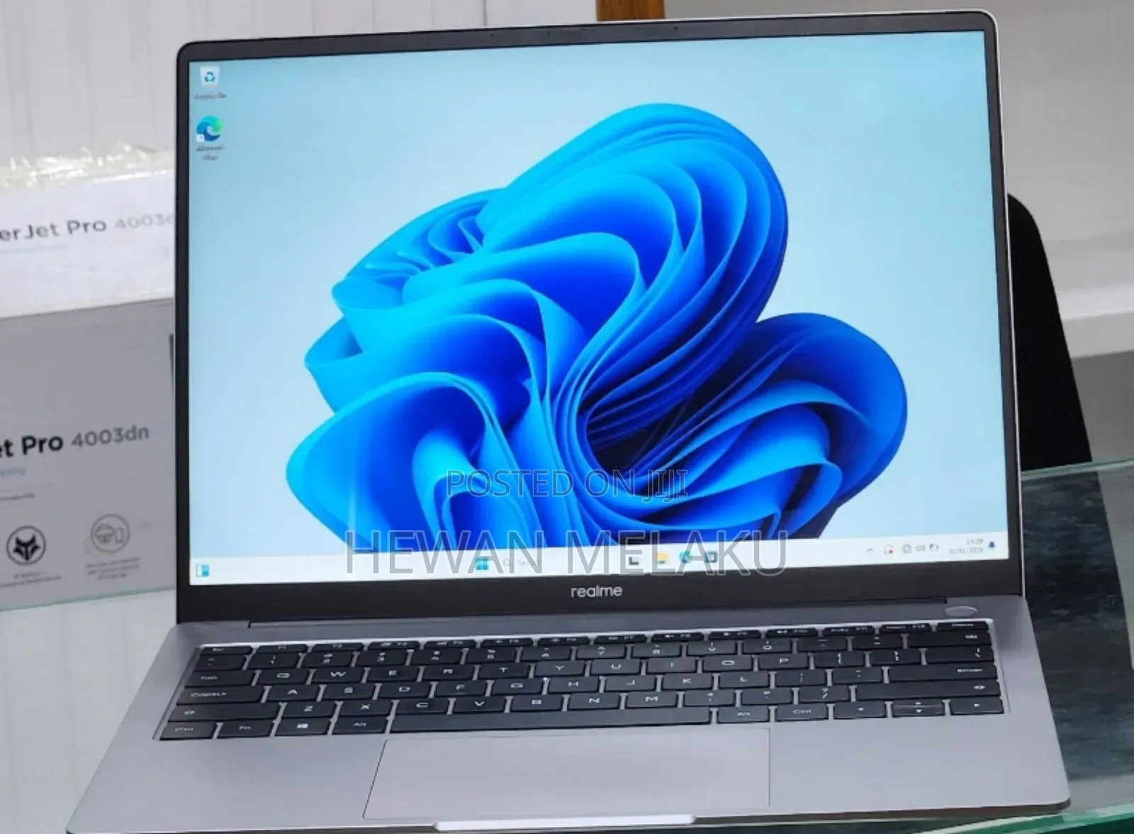 New Laptop 8GB Intel Core i5 SSD 512GB