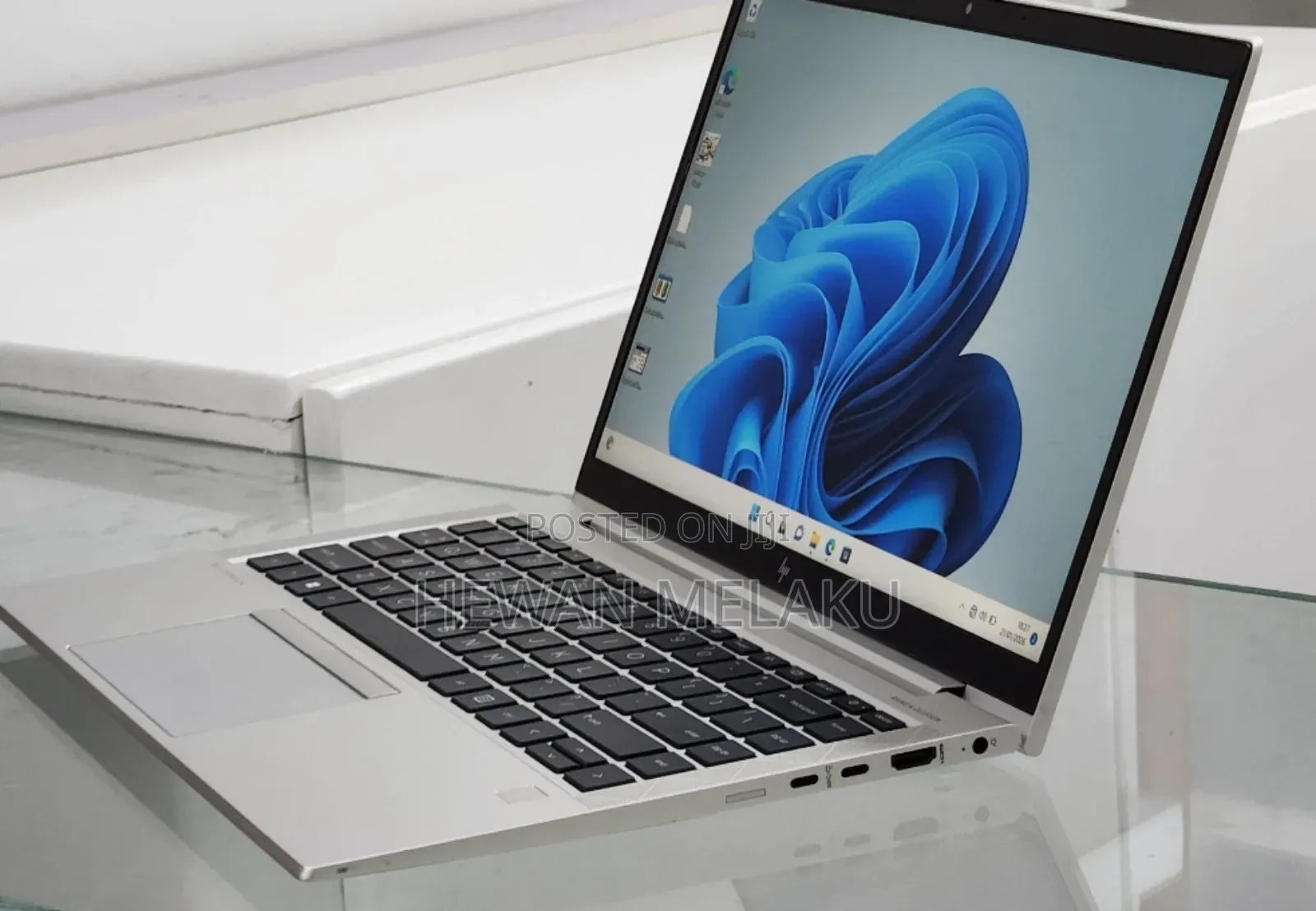 New Laptop HP EliteBook 840 G8 16GB AMD Ryzen 5 SSD 512GB