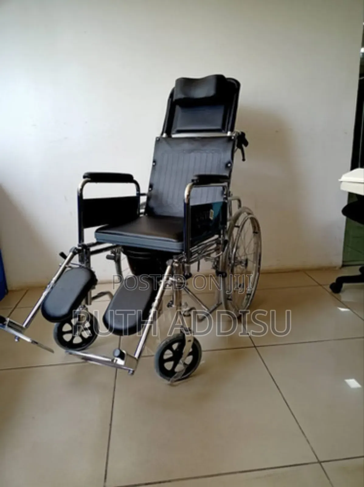 Deluxe Reclining Commode Wheelchair at Orthopedic Rehabilitatio