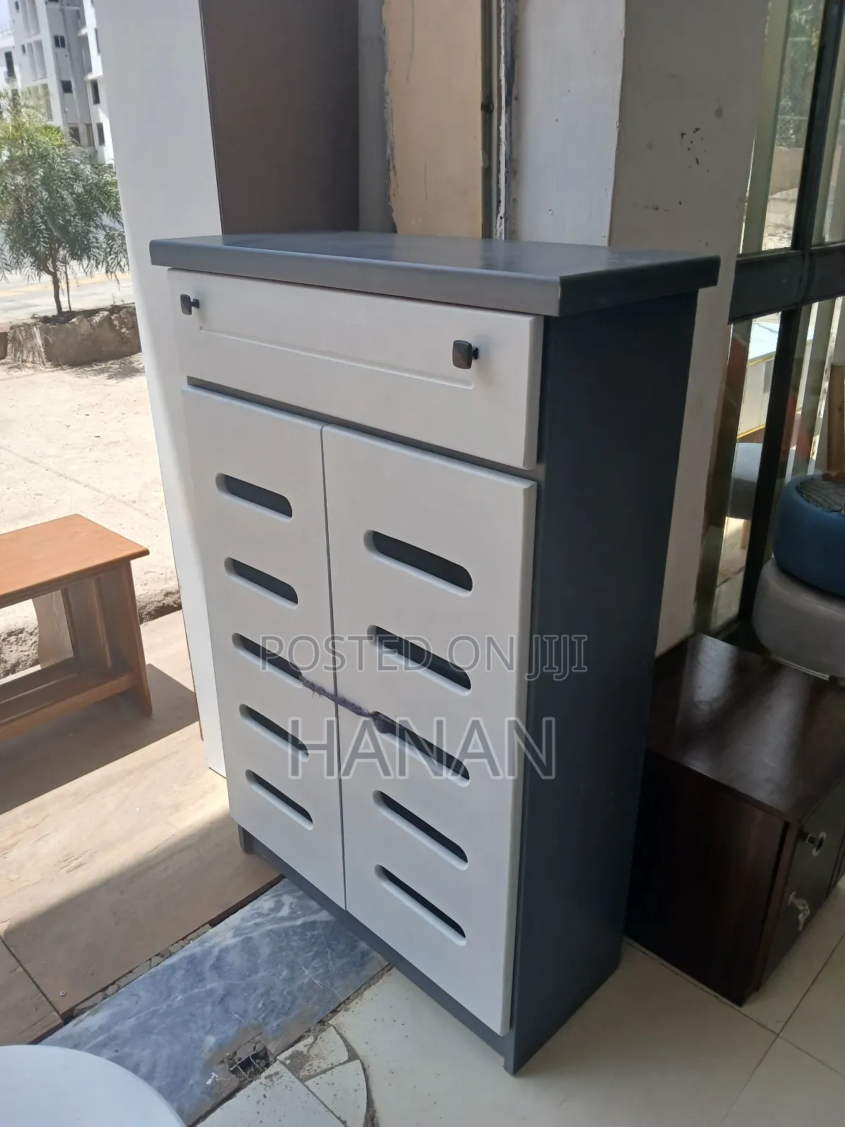 Girum Furniture