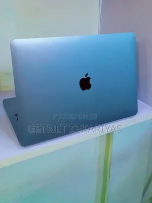 New Laptop Apple MacBook Pro 2020 M1 8GB Apple M1 Pro SSD 256GB