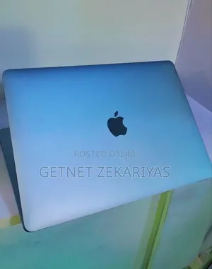 New Laptop Apple MacBook Pro 2020 M1 8GB Apple M1 Pro SSD 256GB