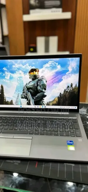 New Laptop HP ZBook Studio G3 16GB Intel Core i7 SSD 512GB