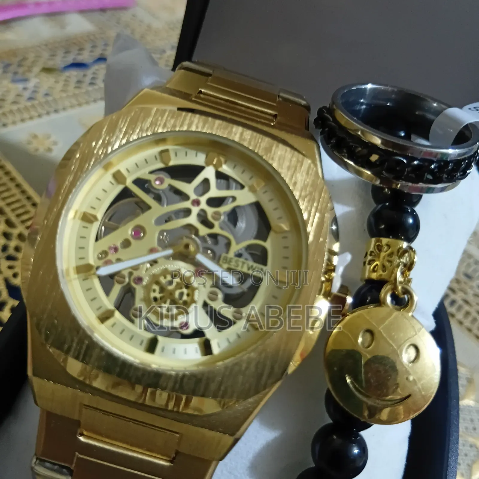 Bestwin Watch