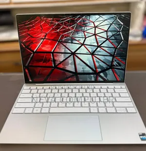 New Laptop Dell XPS 15 8GB Intel Core i5 SSD 256GB