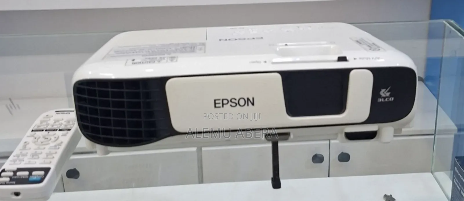Epson Projector Model Name: Eb-S41 Has Bag and Remote