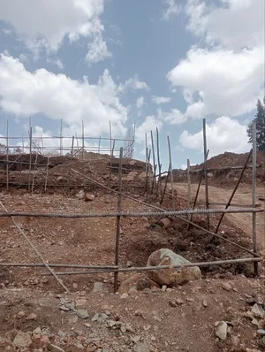 የሚሸጥ 150 ካሬ መሬት