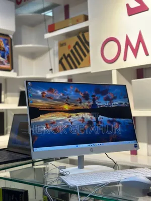New Laptop HP OmniStudio X All-in-One 16GB Intel Core i5 SSD 1T