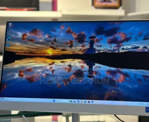New Laptop HP OmniStudio X All-in-One 16GB Intel Core i5 SSD 1T