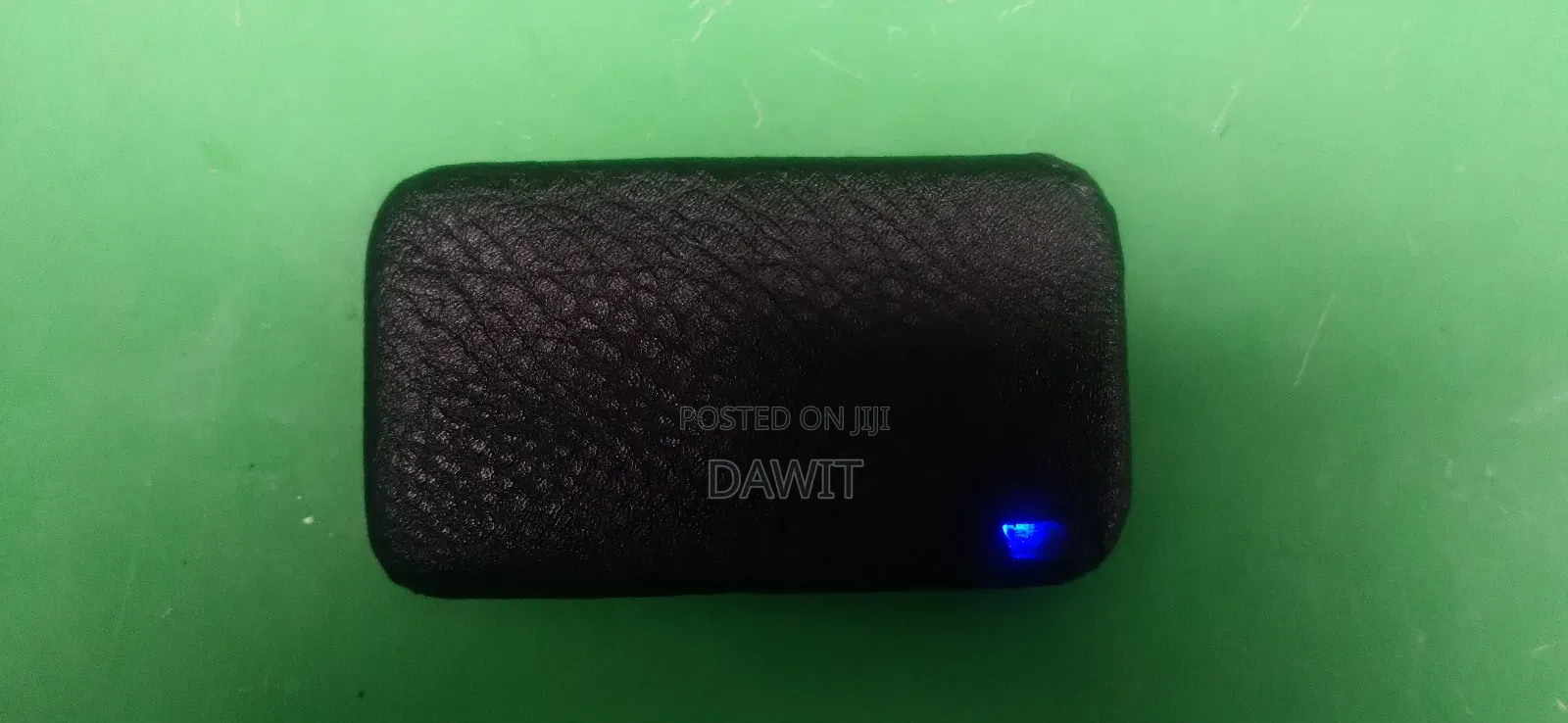 D-Wave Mini: Premium Leather Bluetooth Mp3 Player (Handmade) iPod 0.5