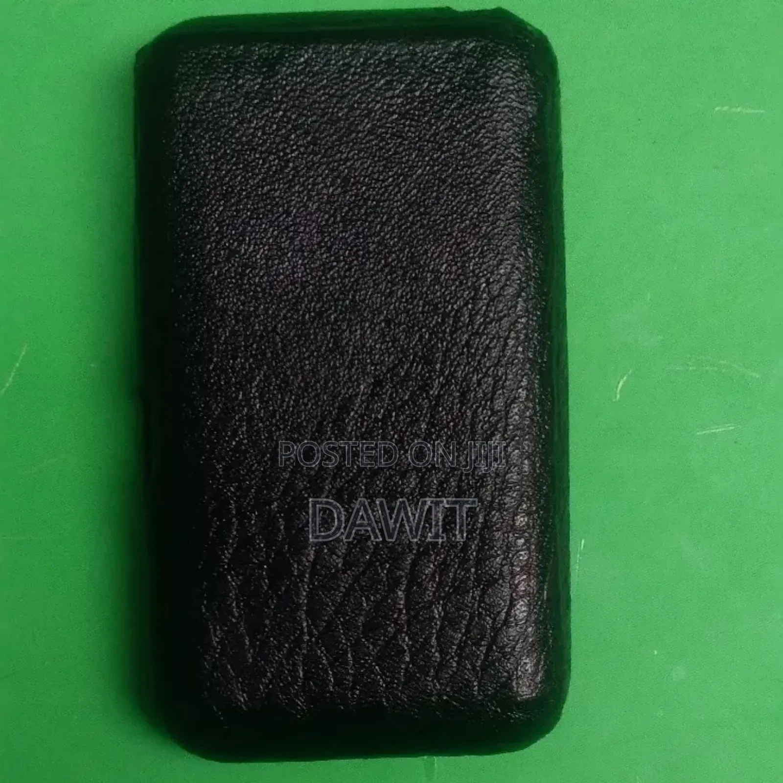 D-Wave Mini: Premium Leather Bluetooth Mp3 Player (Handmade) iPod 0.5