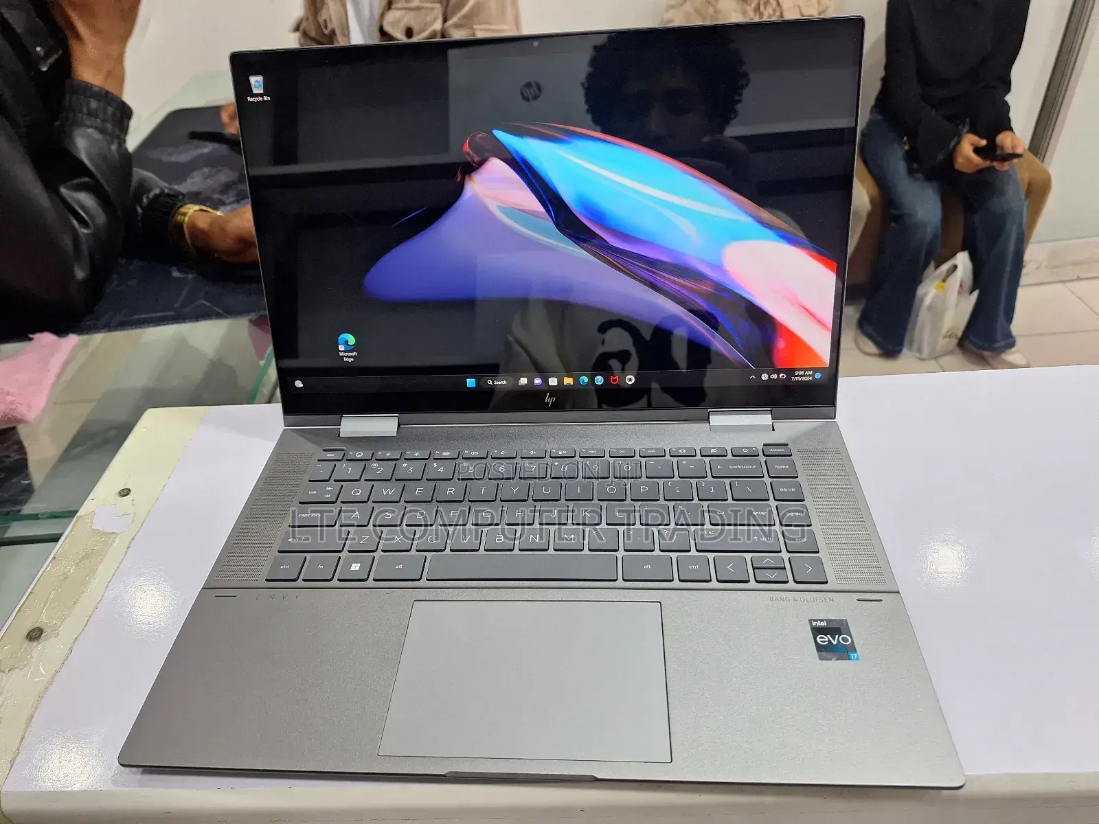 New Laptop HP Envy X360 16GB Intel Core i7 SSD 1T