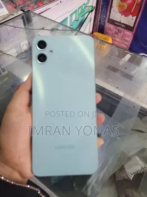 Samsung Galaxy M05 64 GB Green