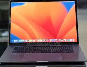 New Laptop Apple MacBook Pro 2017 16GB Intel Core i7 SSD 512GB