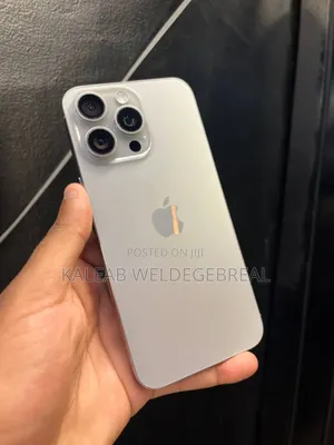 Apple iPhone 15 Pro Max 256 GB Silver
