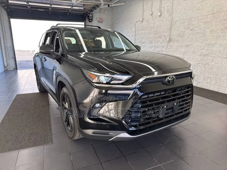 Toyota Grand Highlander Hybrid Limited AWD 2024 Black