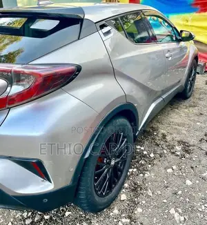 Toyota C-HR 2017 Gray
