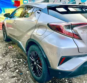 Toyota C-HR 2017 Gray