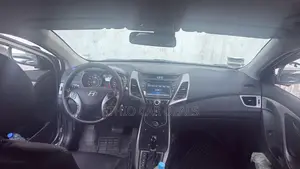 Hyundai Avante 2014 Silver