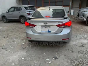 Hyundai Avante 2014 Silver