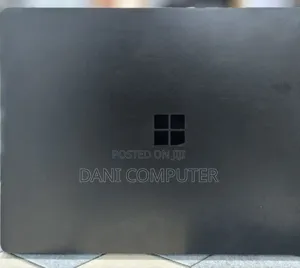 New Laptop Microsoft Surface 16GB Intel Core i7 SSD 512GB