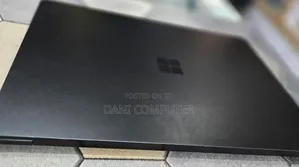 New Laptop Microsoft Surface 16GB Intel Core i7 SSD 512GB