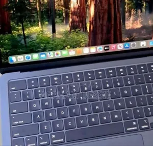 New Laptop Apple MacBook Air 2025 M4 13-inch 16GB Apple M4 SSD 256GB