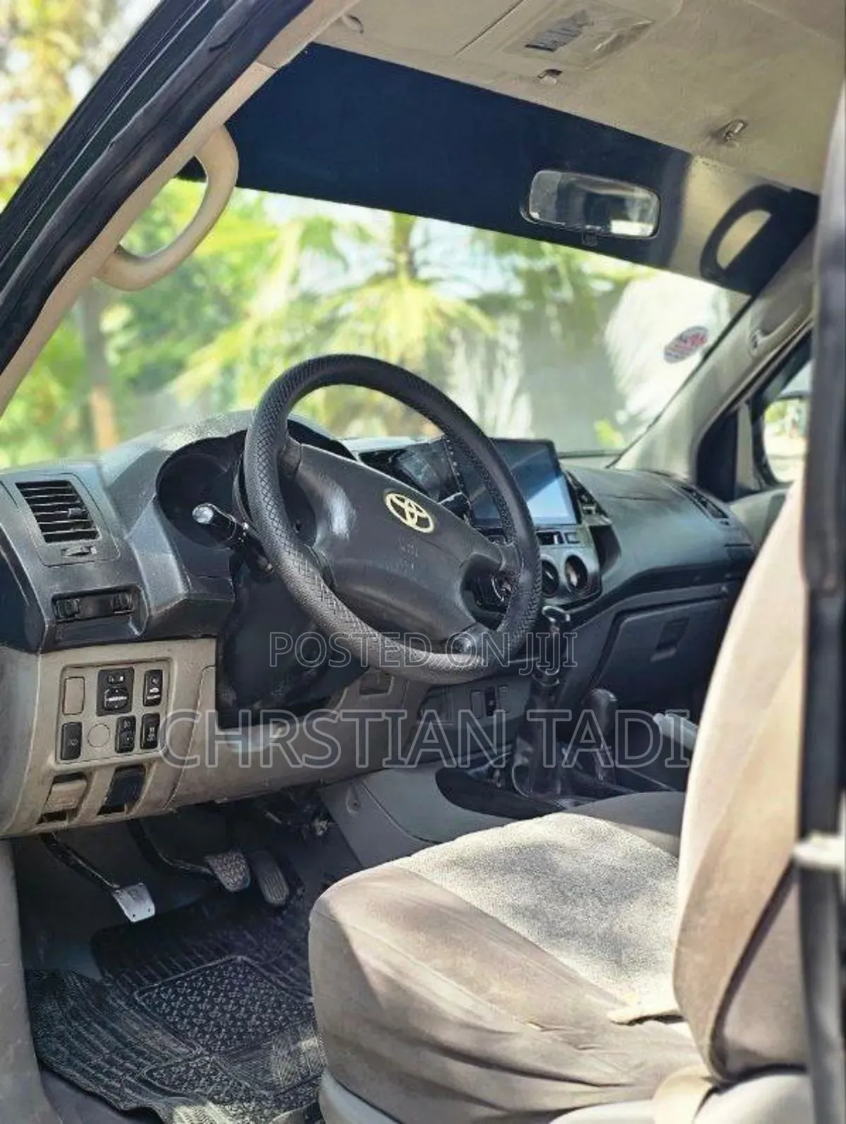 Toyota Hilux 2.5 D-4D 4X4 SRX 2011 Black