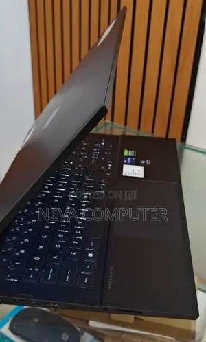 New Laptop HP Omen 15 16GB Intel Core i7 SSD 512GB