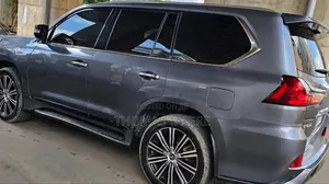 Lexus LX 2018